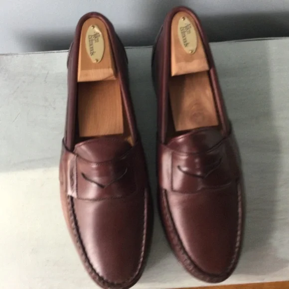 ALLEN EDMONDS CAMERON BURGUNDY LEATHER LOAFERS
